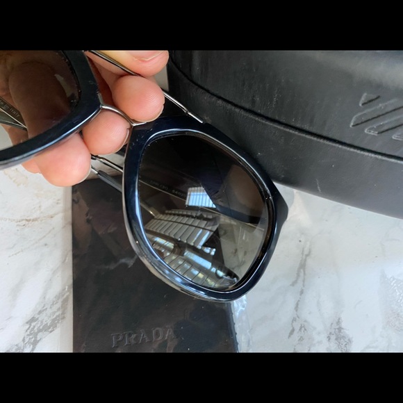 Prada Silver Tortoise White Green Aviator Sunglasses Beyoncé - Picture 4 of 8